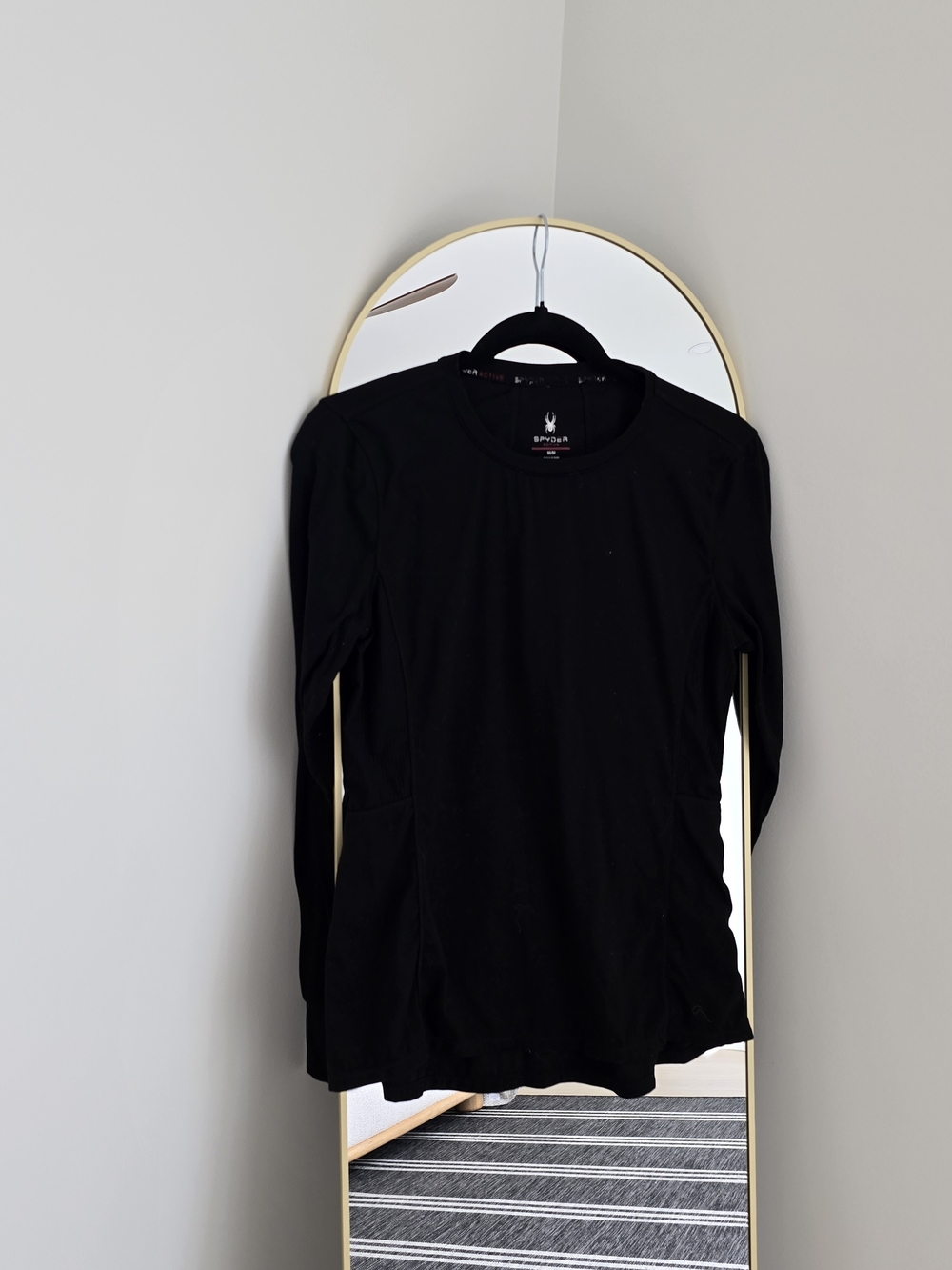 Spyder Baselayer Black Long Sleeve Performance Tee Ski Snowboard Crewneck